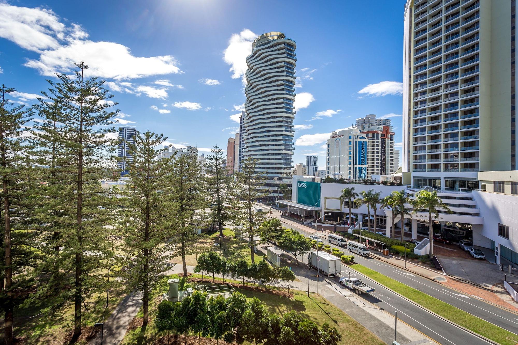 Mantra Broadbeach On The Park Gold Coast Exteriér fotografie