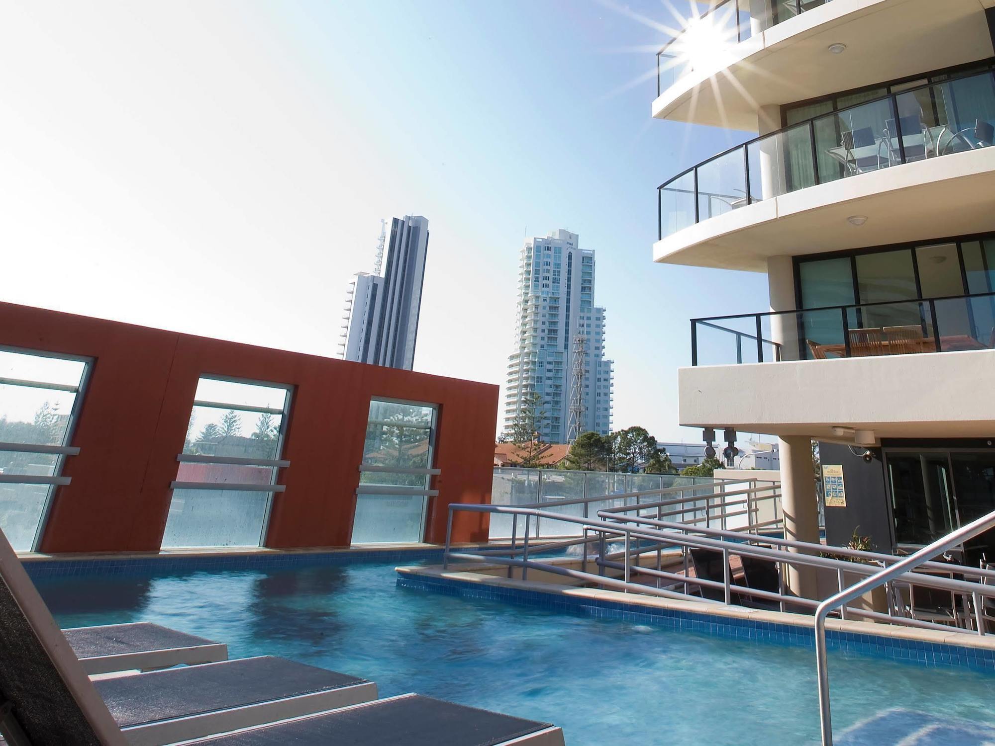 Mantra Broadbeach On The Park Gold Coast Exteriér fotografie