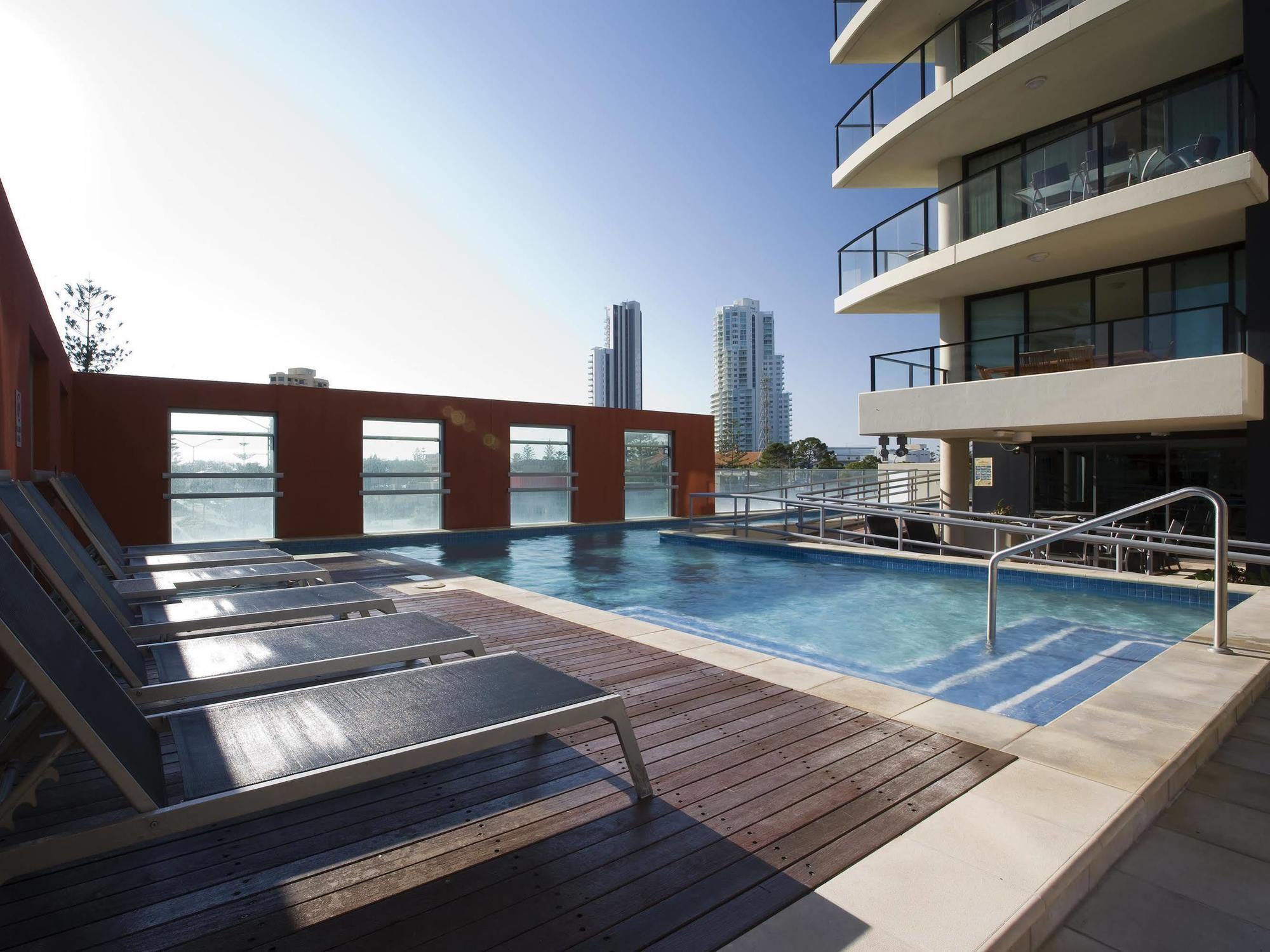 Mantra Broadbeach On The Park Gold Coast Exteriér fotografie